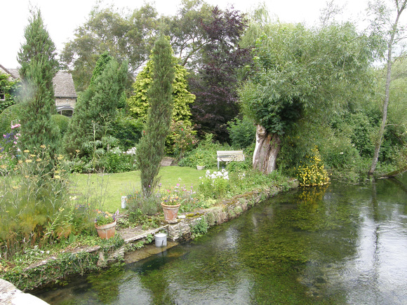 River Leach at Eastleach Turville